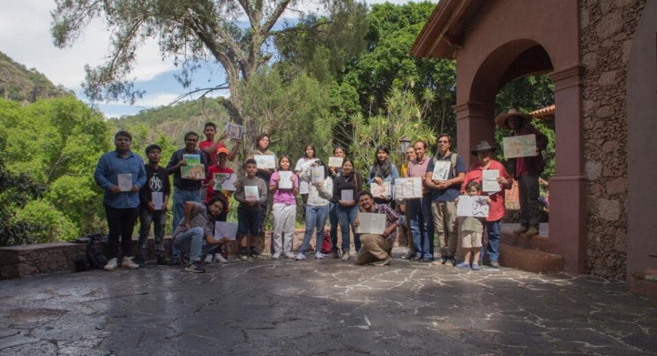 Visita del Colectivo 'Urban Sketchers' a Taxco Explorando la Escuela de Educación Artística y el Centro Cultural