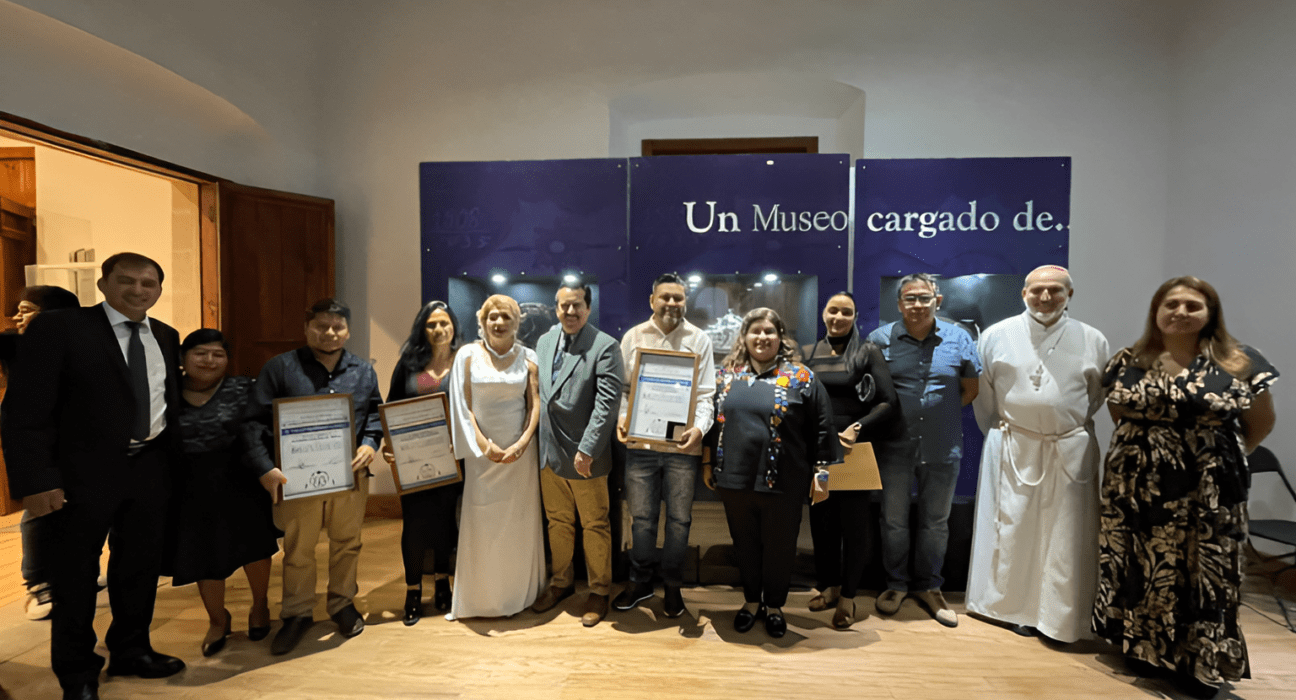 Premian a ganadores del 86 Concurso Nacional de Platería y 41 Juegos Florales Nacionales de la Plata en Taxco de Alarcón, Guerrero