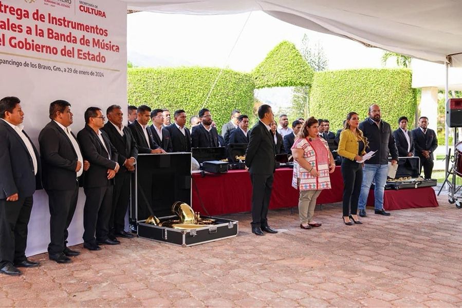 Fortaleciendo Melodías Entrega de Instrumentos a la Banda de Música del Gobierno de Guerrero.