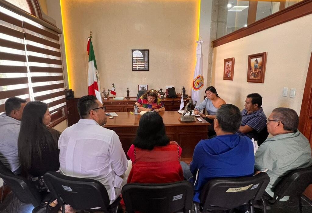 Fortaleciendo Vínculos Culturales Reunión Estratégica entre la Secretaria de Cultura y Artesanos de Taxco