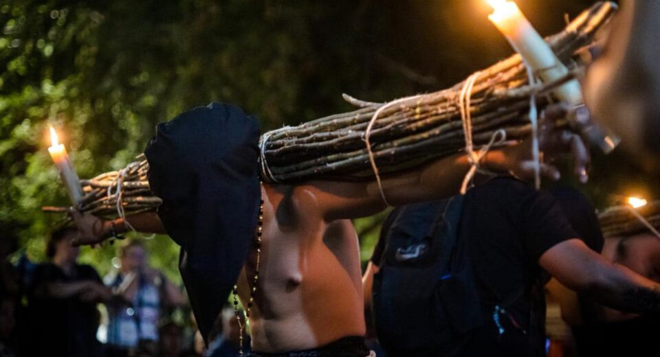 Una Tradición de Fe La Procesión de los Penitentes en Iguala de la Independencia