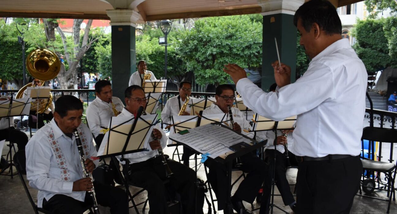 Música en el Zócalo de Chilpancingo Tradición y Encanto Cultural