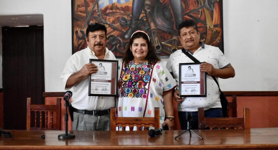 Charla sobre Juan Álvarez y Vicente Guerrero y Taller de Marionetas en la Semana Académica y Cultural General Vicente Guerrero 2024