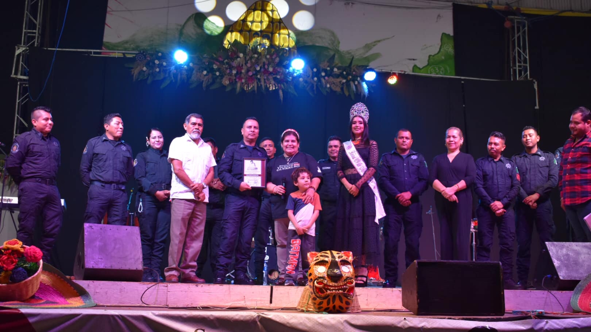 Grupo Musical “Sangre Azul” Encendió el Escenario en la Semana Académica y Cultural Vicente Guerrero 2024