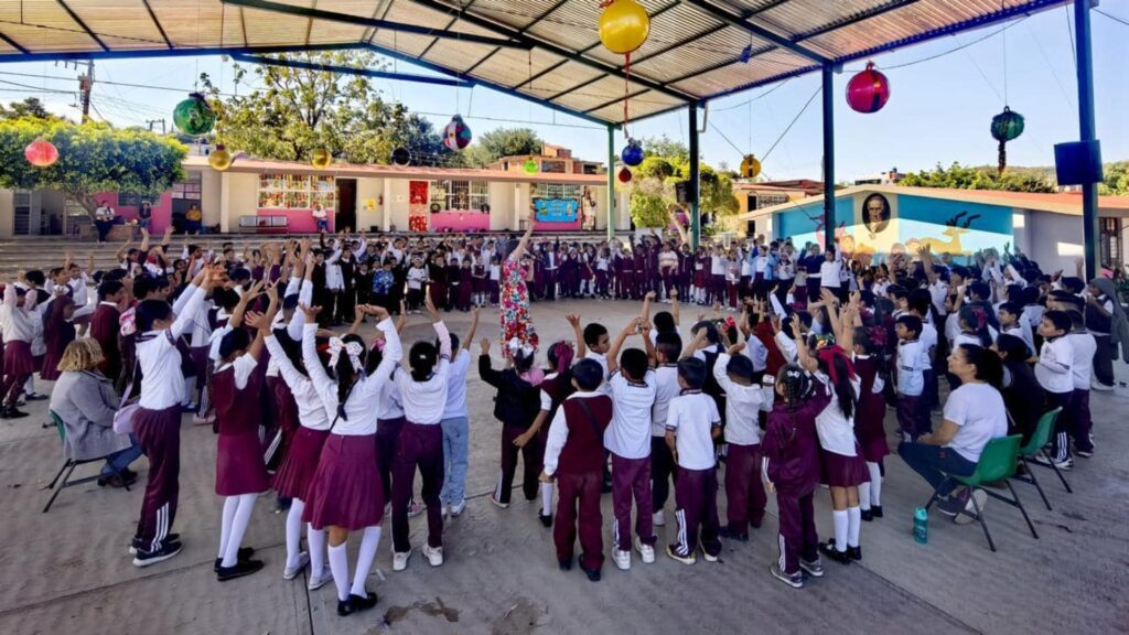 El segundo día de la 6ta. Jornada Almazanista en Olinalá Cultura y aprendizaje para todos