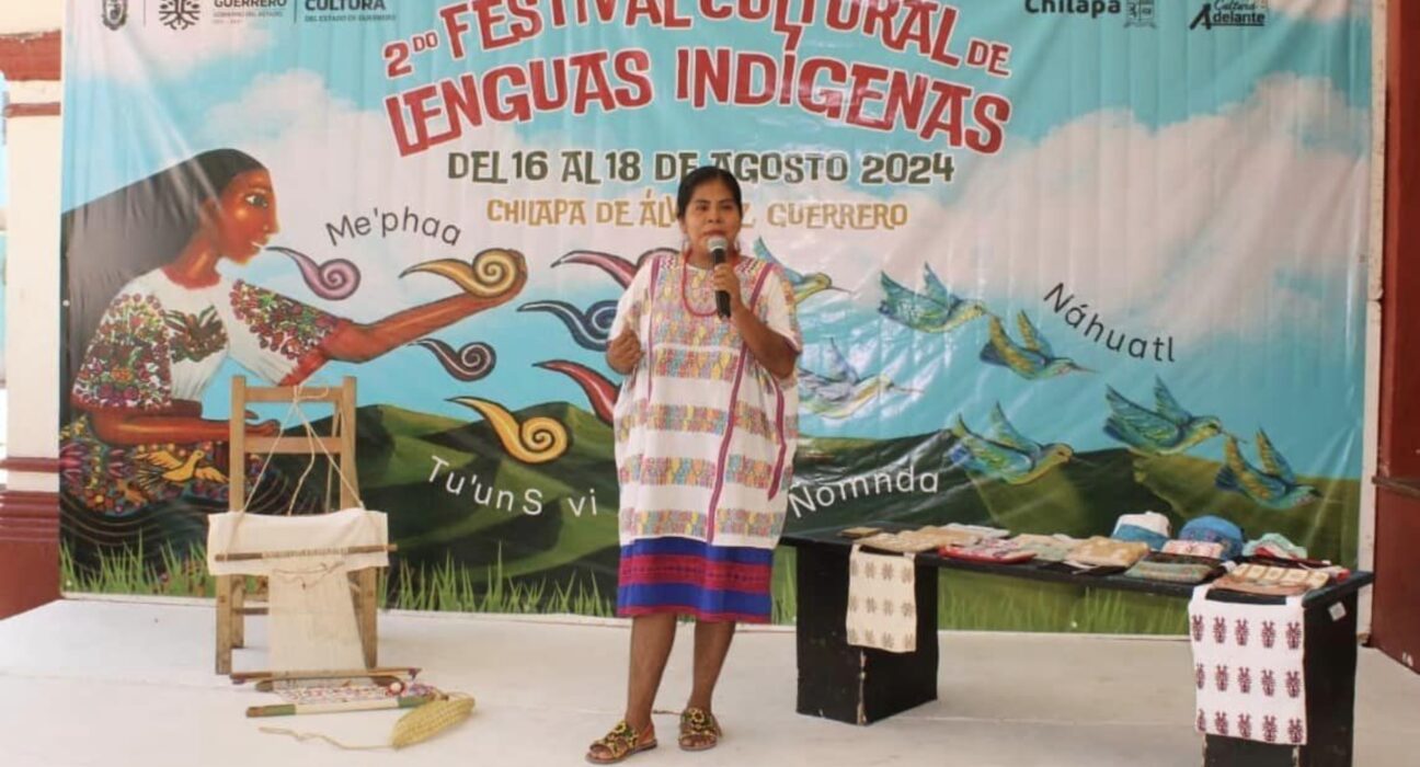 El Telar de Cintura de Xochistlahuaca Brilla en el 2º Festival Cultural de Lenguas Indígenas