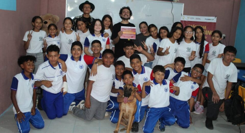 Taller de Dibujo y Malabares en el 3er. Festival Afromexicano Nuestra Raíz